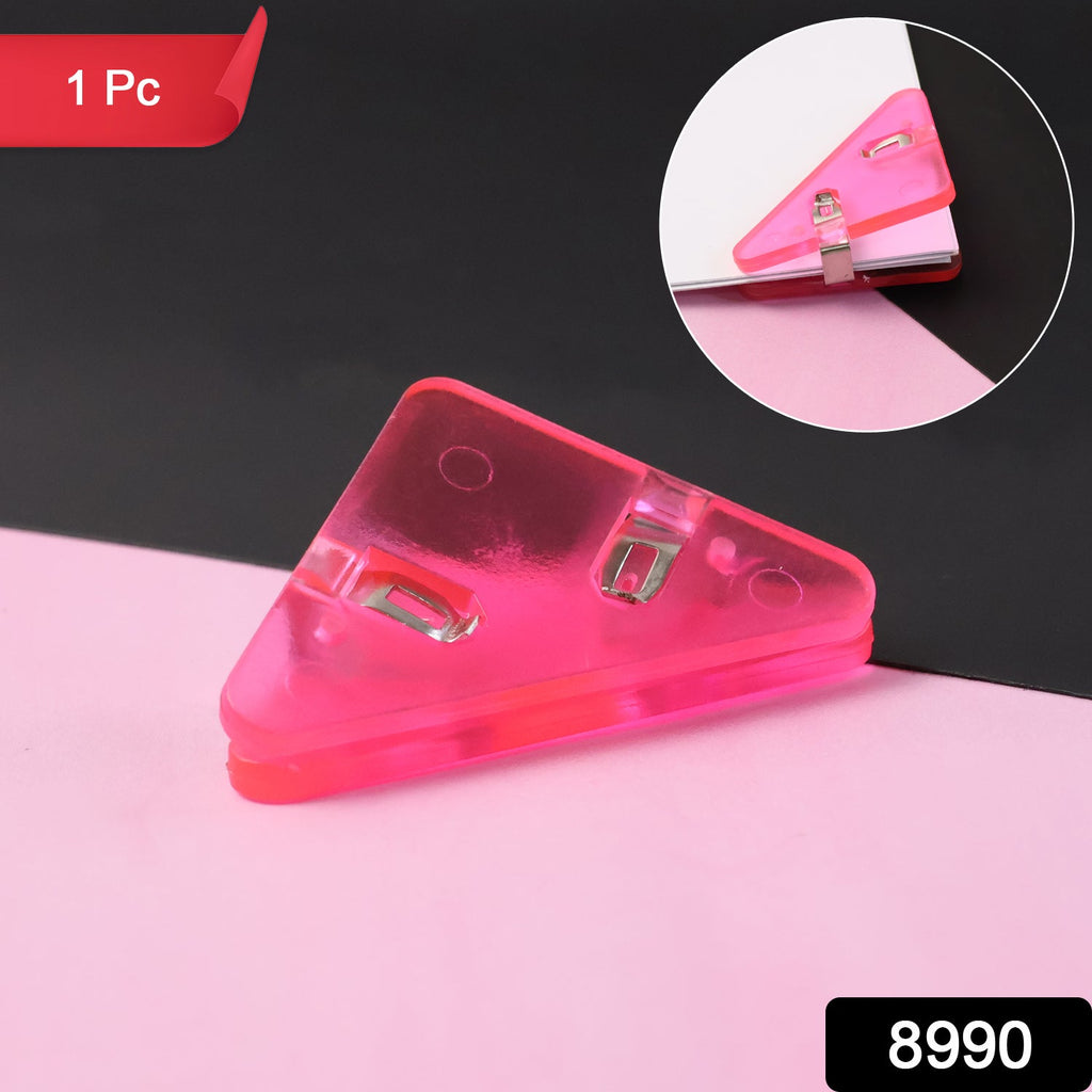 Corner clips for paper holding