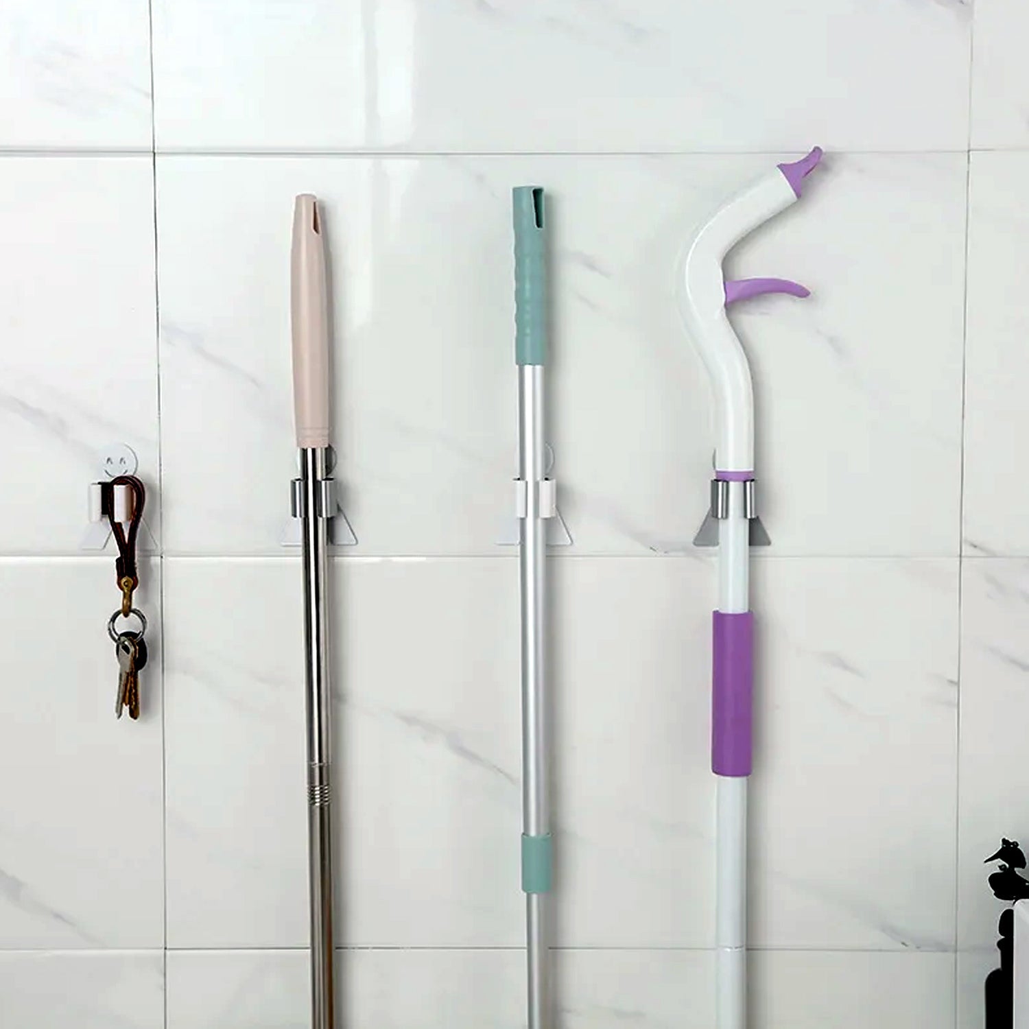 Smile Face Wall Mounted Brush and Broom Holder Seamless Mop Hook Organizer (1Pc)
