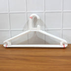 Plastic Clothes Hangers – Set of 6
