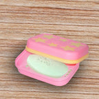 Bathroom soap holder with self-design, star shape for easy drainage.